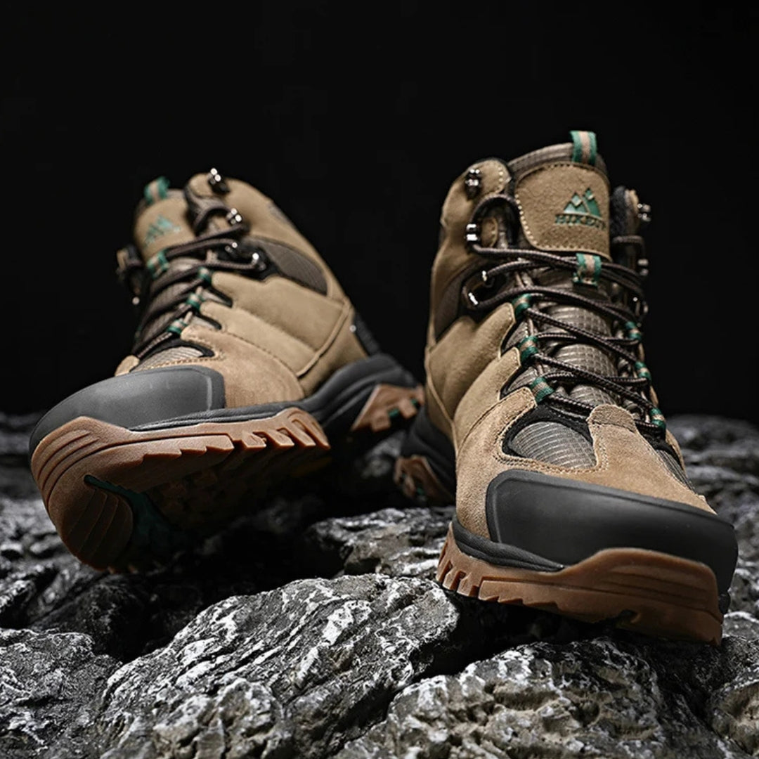 Outdoor Trekking Boots – Rutschfest, Atmungsaktiv & Ultra Robust